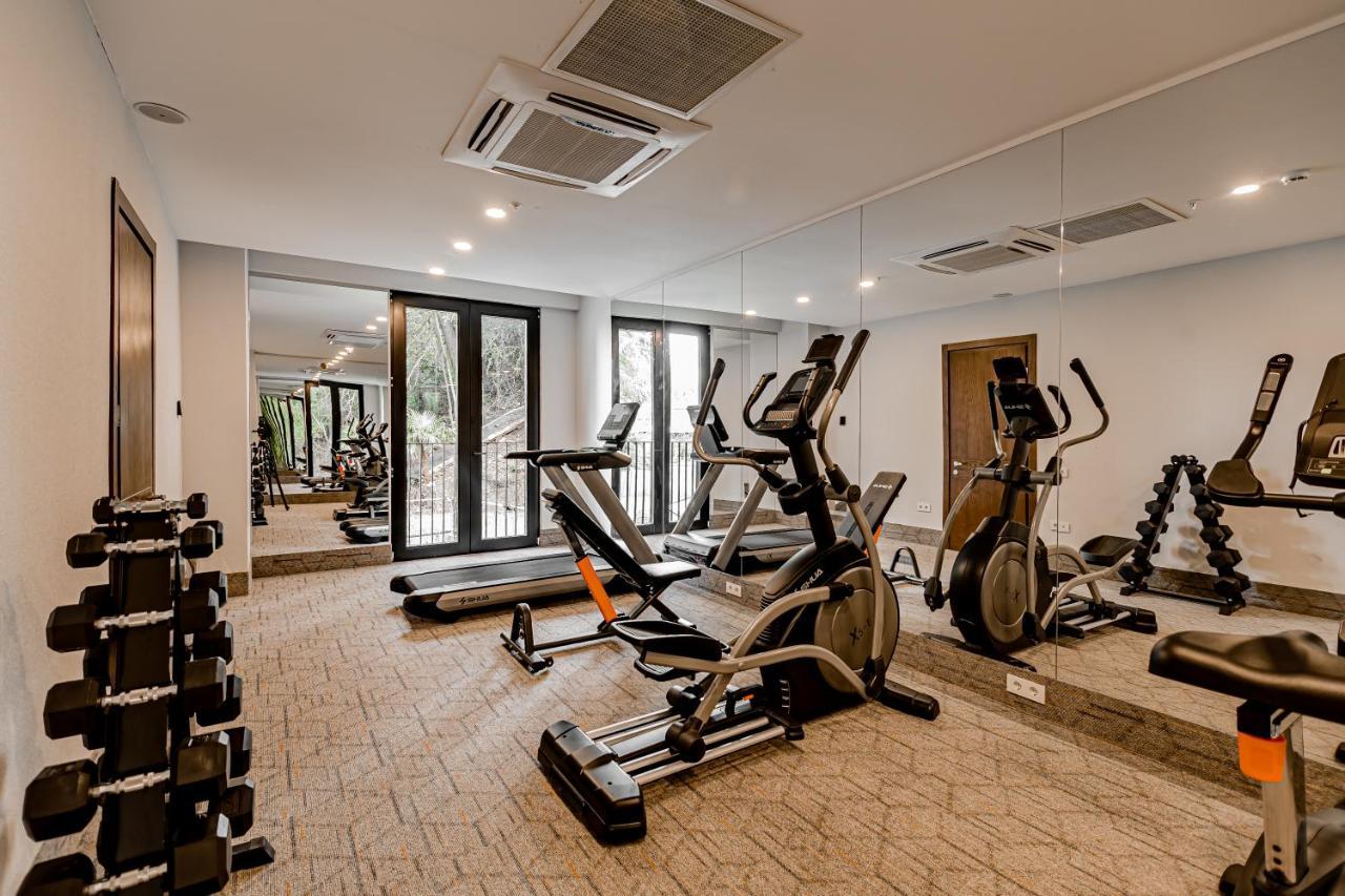 Kutaisi Inn Exterior photo The gym at the hotel