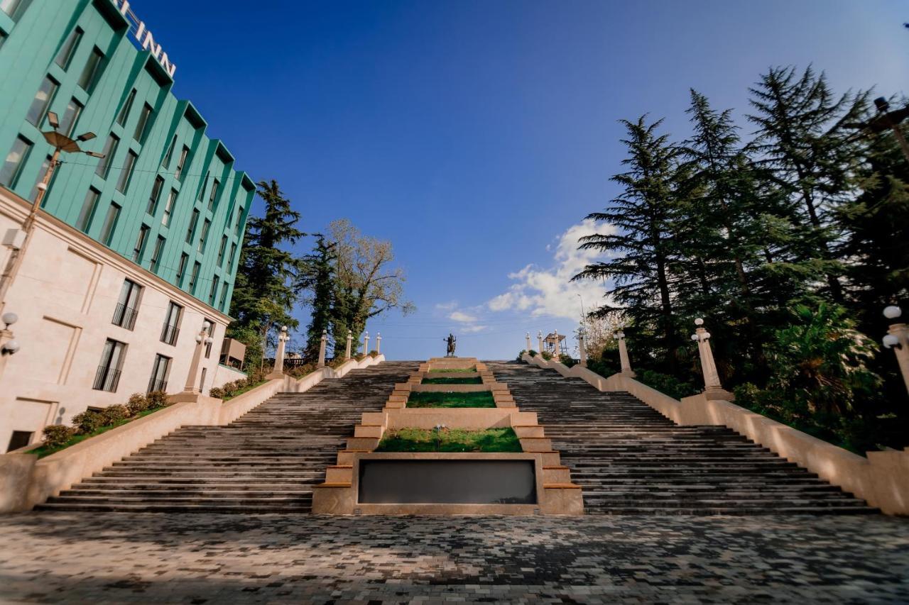 Kutaisi Inn Exterior photo The staircase of the university