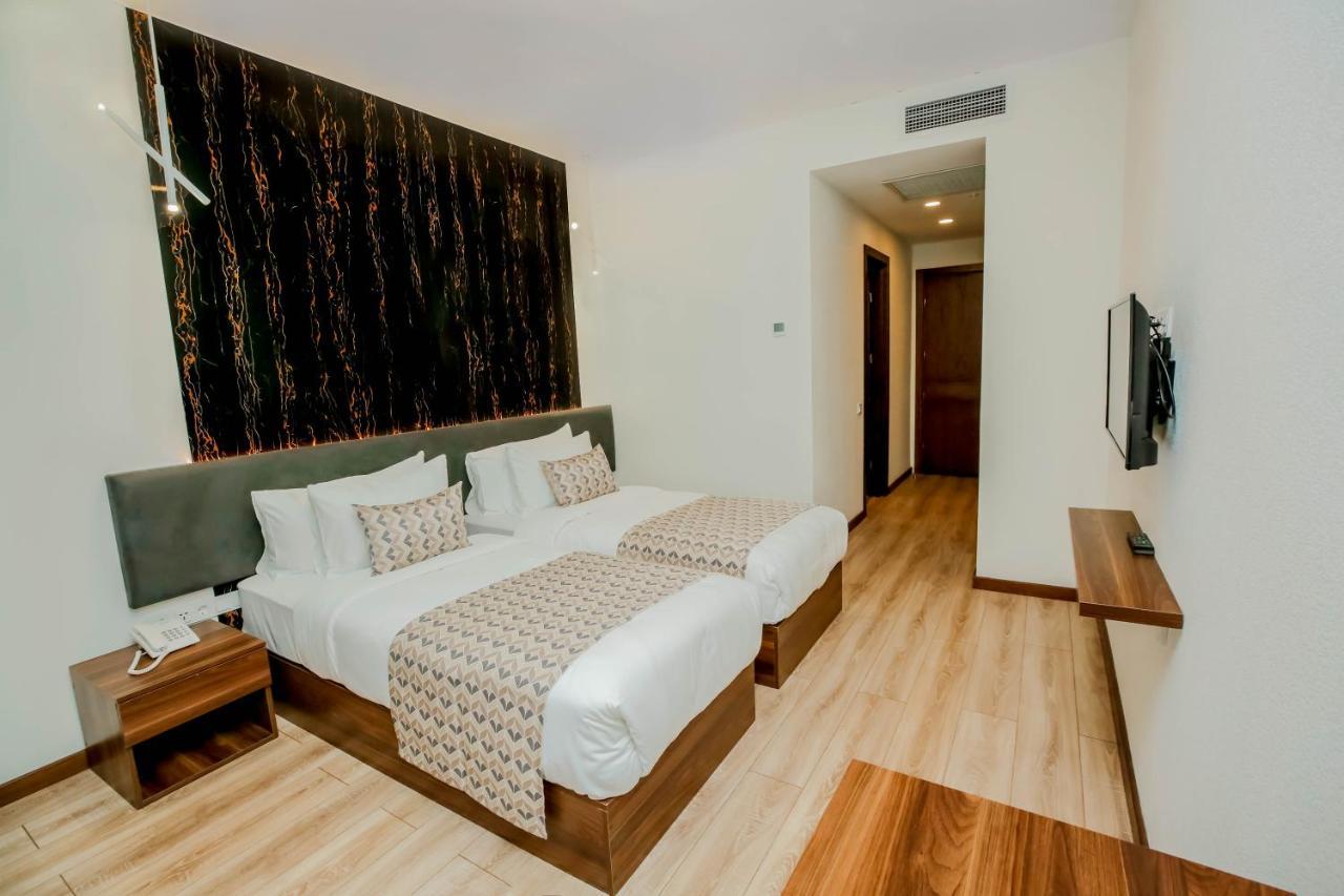 Kutaisi Inn Exterior photo Deluxe Room
